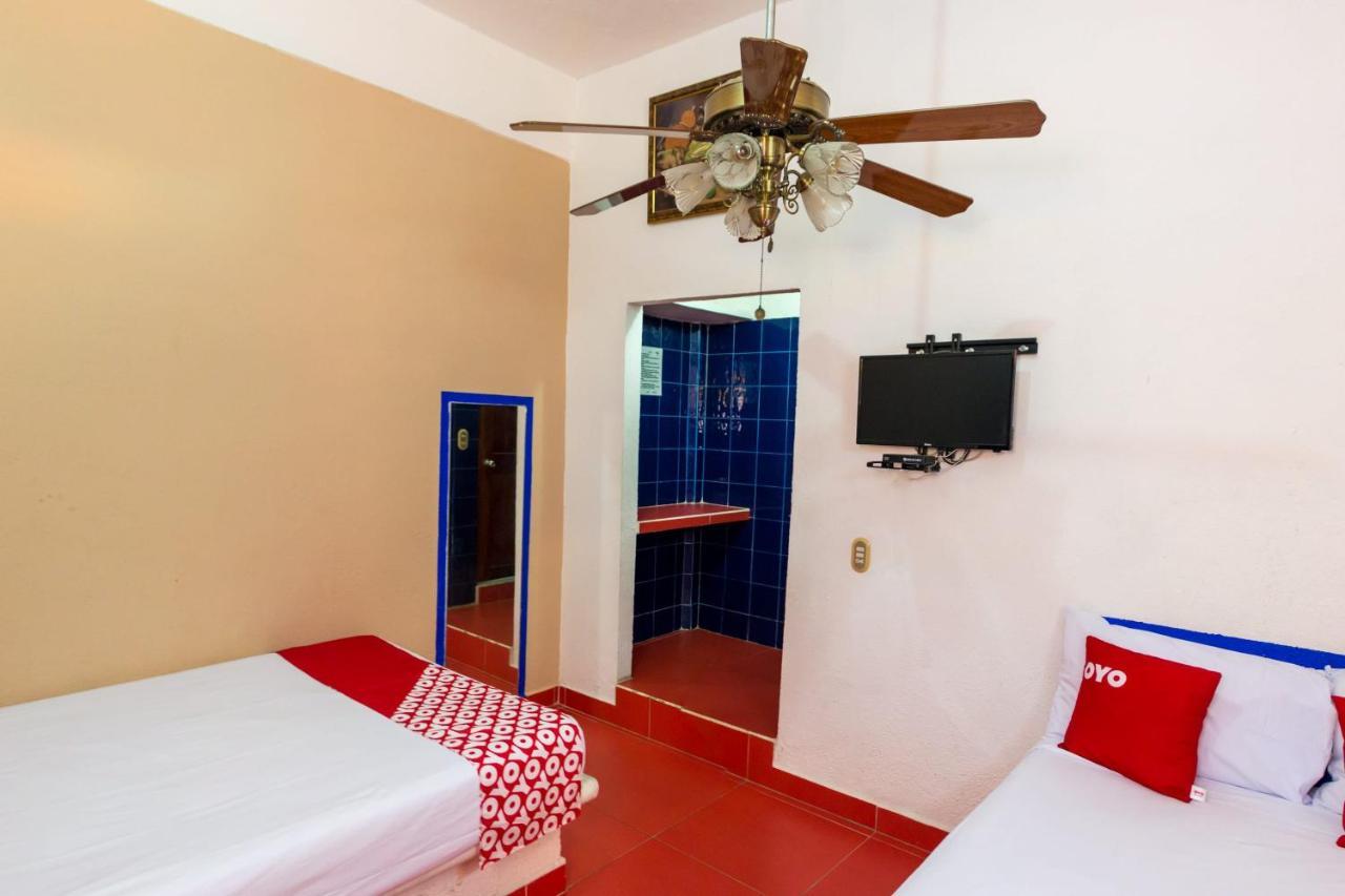 Hotel Isis Zihuatanejo Exterior foto